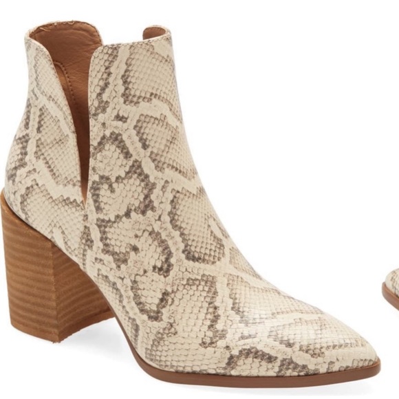 Steve Madden Kaylah Pointed Toe Bootie - Picture 1 of 8